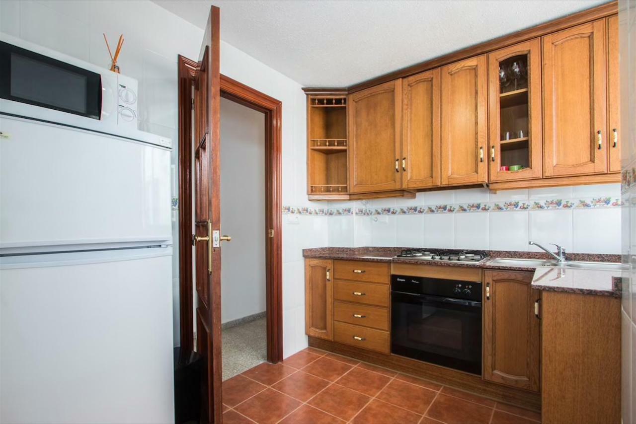 Lovely, New, Bright 3 Mins To Beach Apt 105 Sq Meters Alicante Bagian luar foto