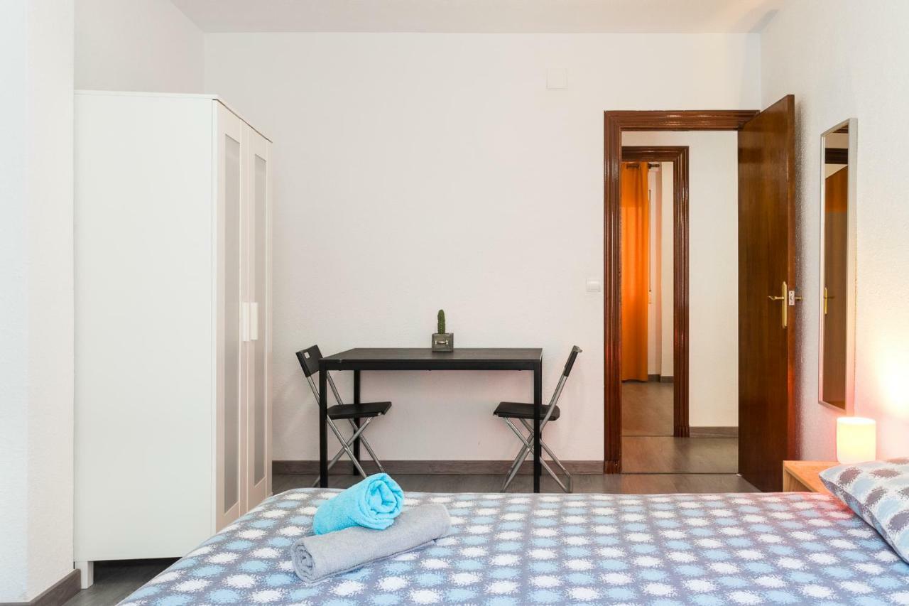 Lovely, New, Bright 3 Mins To Beach Apt 105 Sq Meters Alicante Bagian luar foto