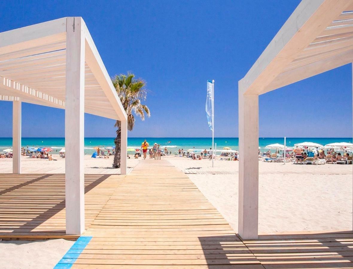 Lovely, New, Bright 3 Mins To Beach Apt 105 Sq Meters Alicante Bagian luar foto